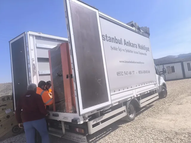 İstanbul Ankara Nakliyat kamyon yükleme sahası