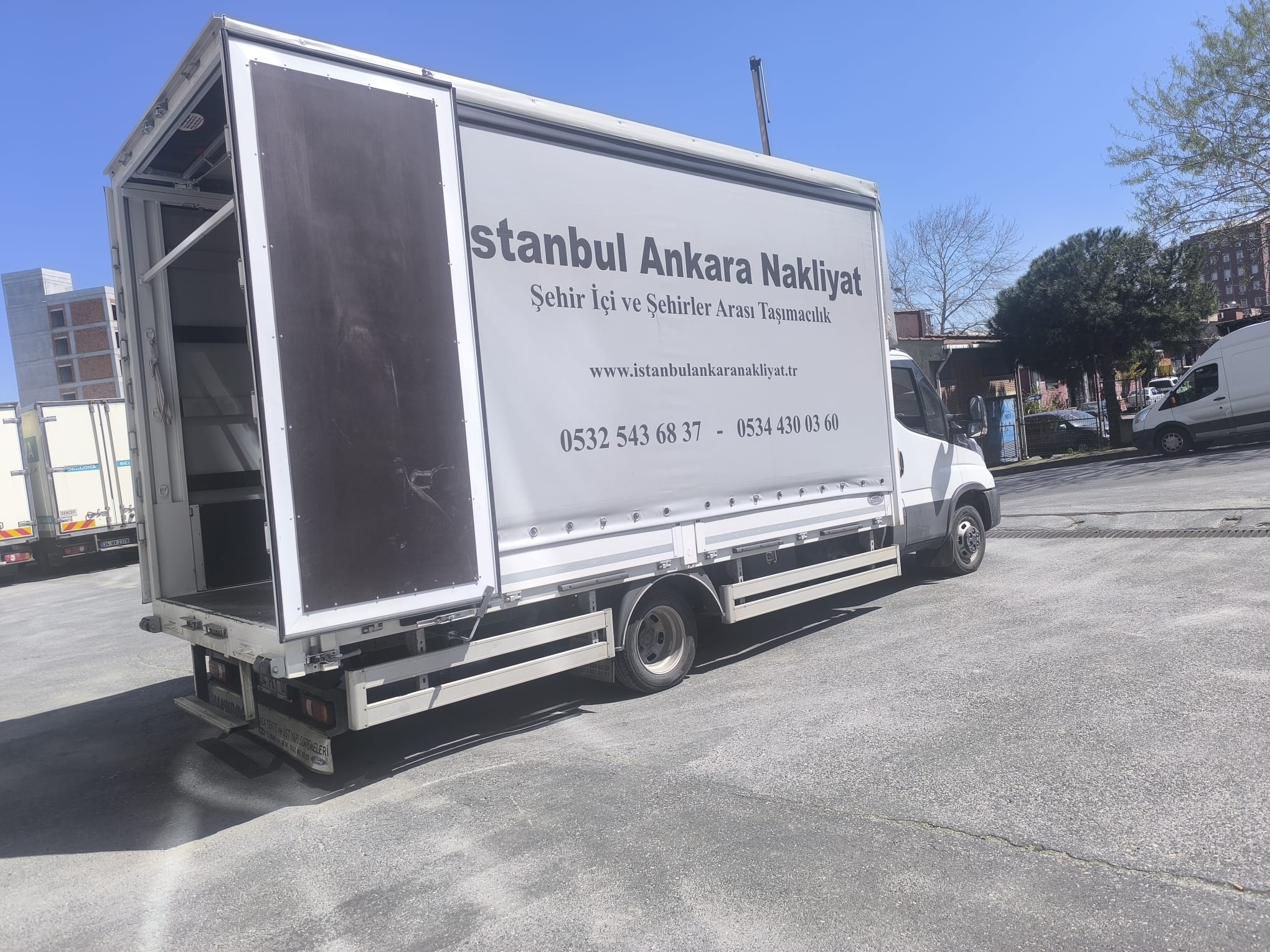 İstanbul Ankara Nakliyat temiz kamyon yan görüntü